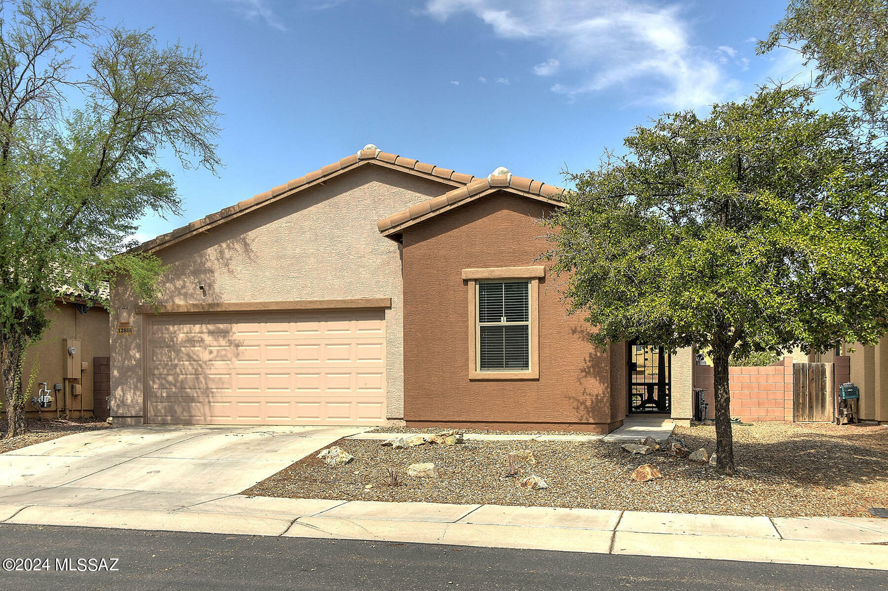 Property Photo:  12881 N Fox Hollow Drive  AZ 85653 