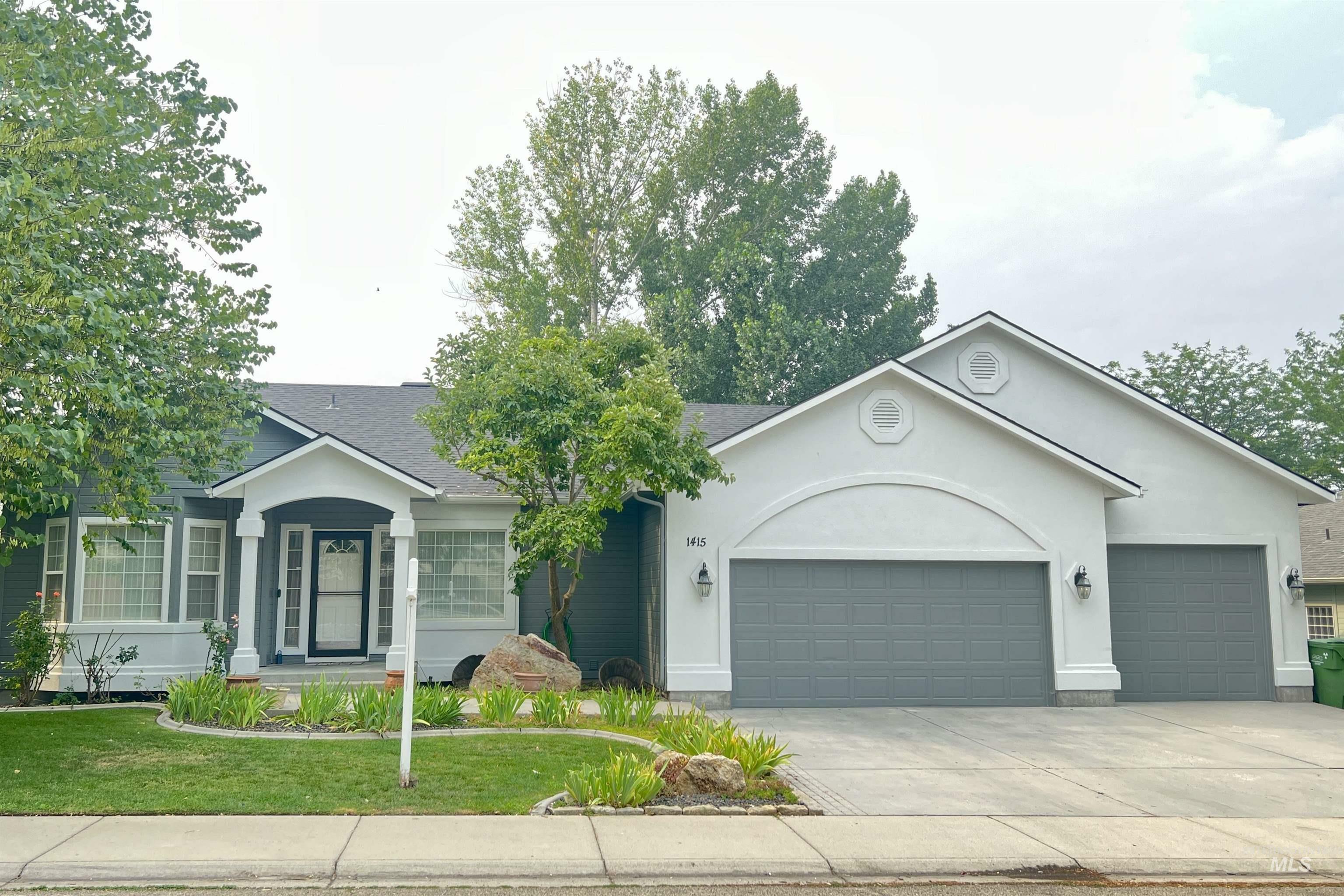 Property Photo:  1415 E Lake Creek  ID 83642-4637 