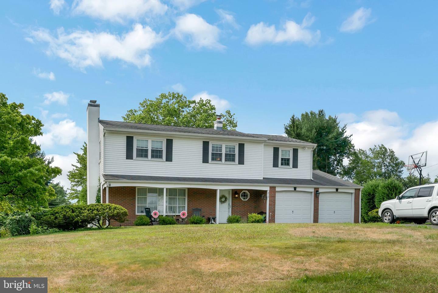 Property Photo:  217 Magnolia Drive  PA 18966 