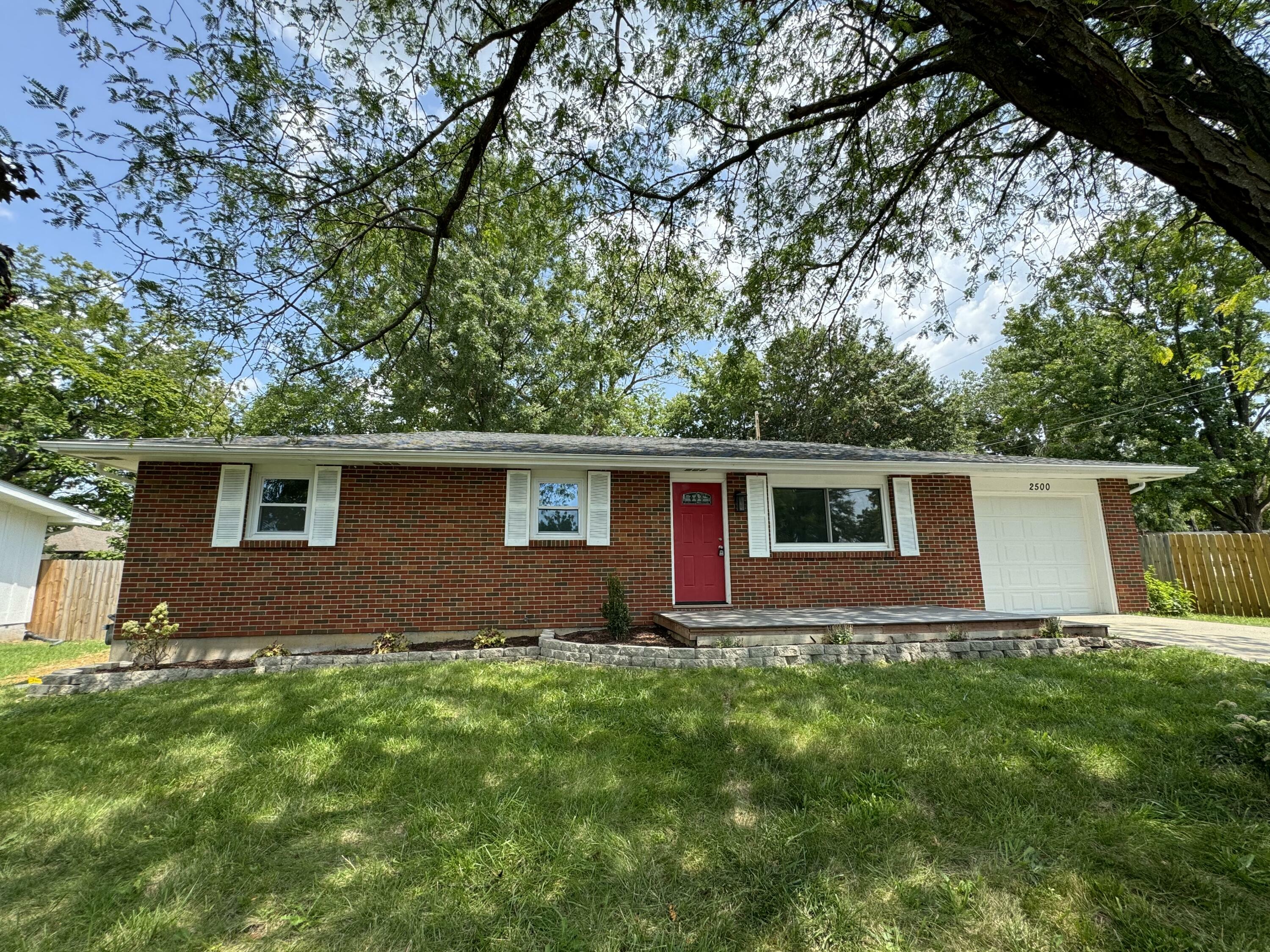 Property Photo:  2500 Andy Dr  MO 65202 