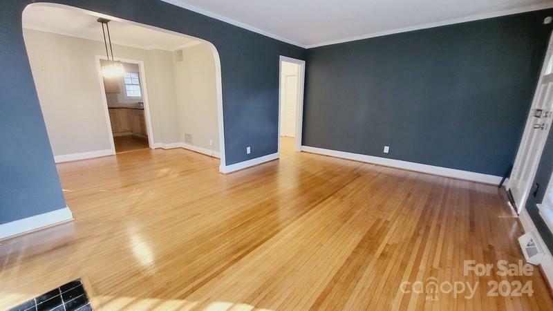 Property Photo:  1720 Chatham Avenue  NC 28205 