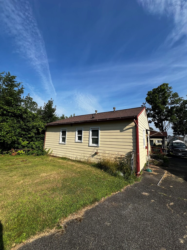 Property Photo:  209 Kendall Place  NY 14901 