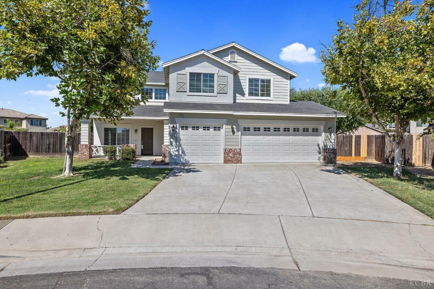 Property Photo:  3245 N Oberlin Circle  CA 93230 