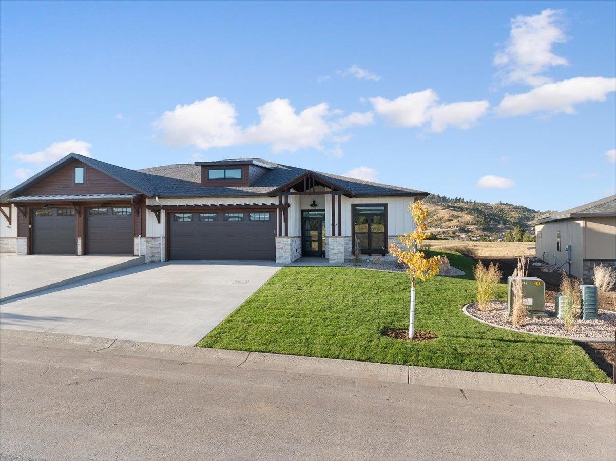 Property Photo:  1936 Pronghorn Road  SD 57783 