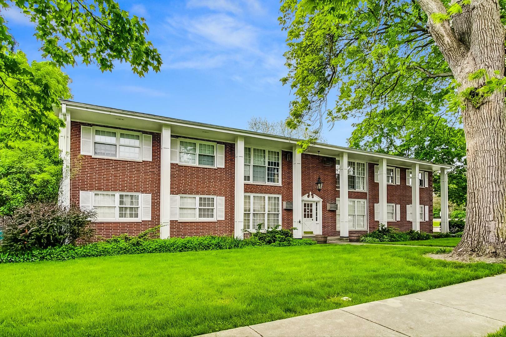 Property Photo:  1777 Dewes Street C  IL 60025 