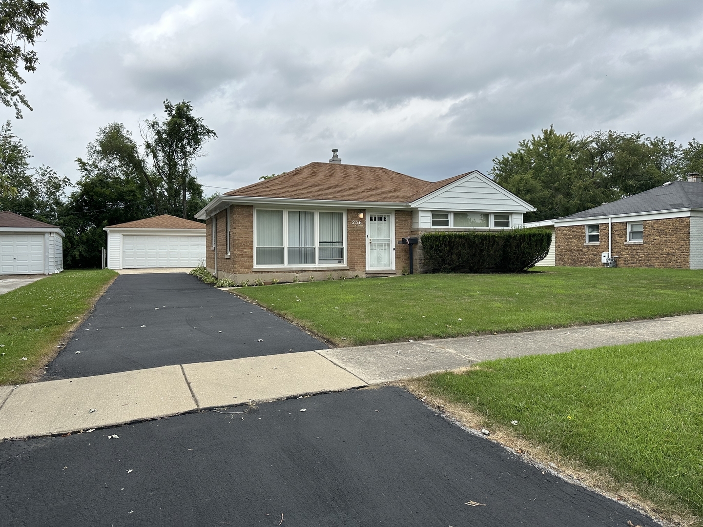 Property Photo:  236 Indianwood Boulevard  IL 60466 