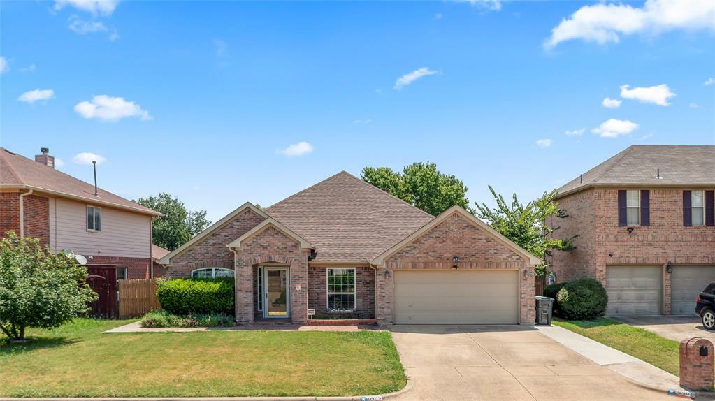 Property Photo:  6405 Viking Trail  TX 76001 