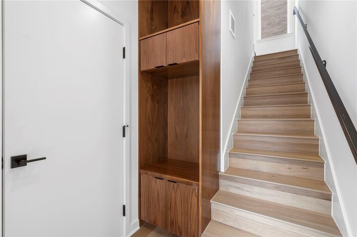 Property Photo: 406 SE G Street AR 72712