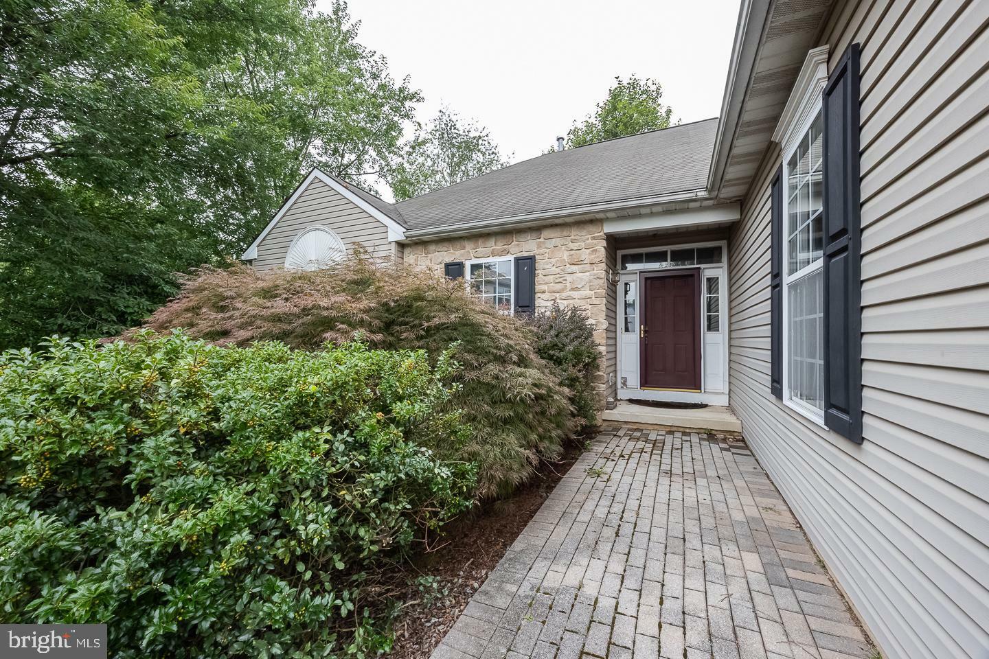 Property Photo:  102 S Anchor Way  PA 19320 