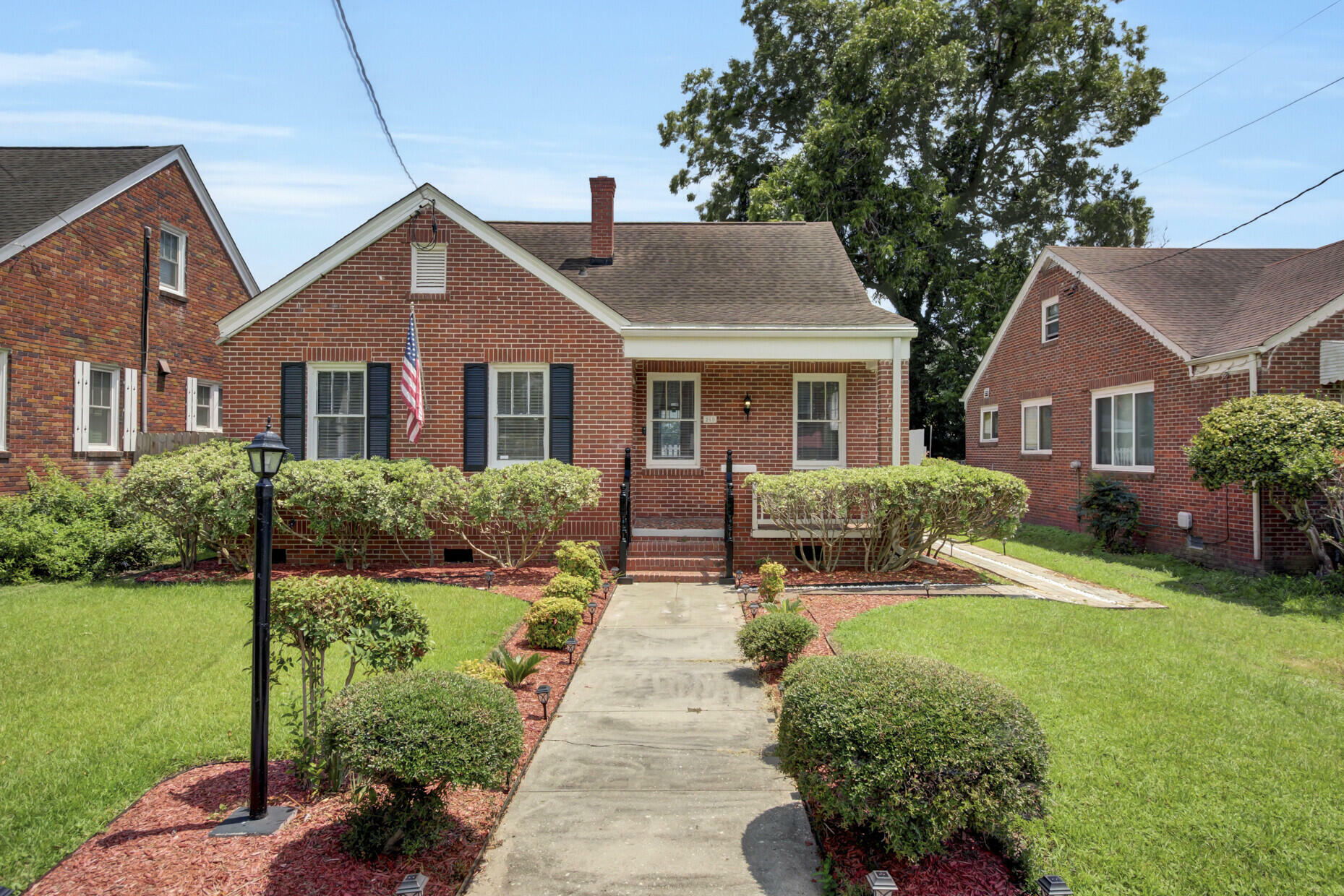 Property Photo:  219 Saint Margaret Street  SC 29403 