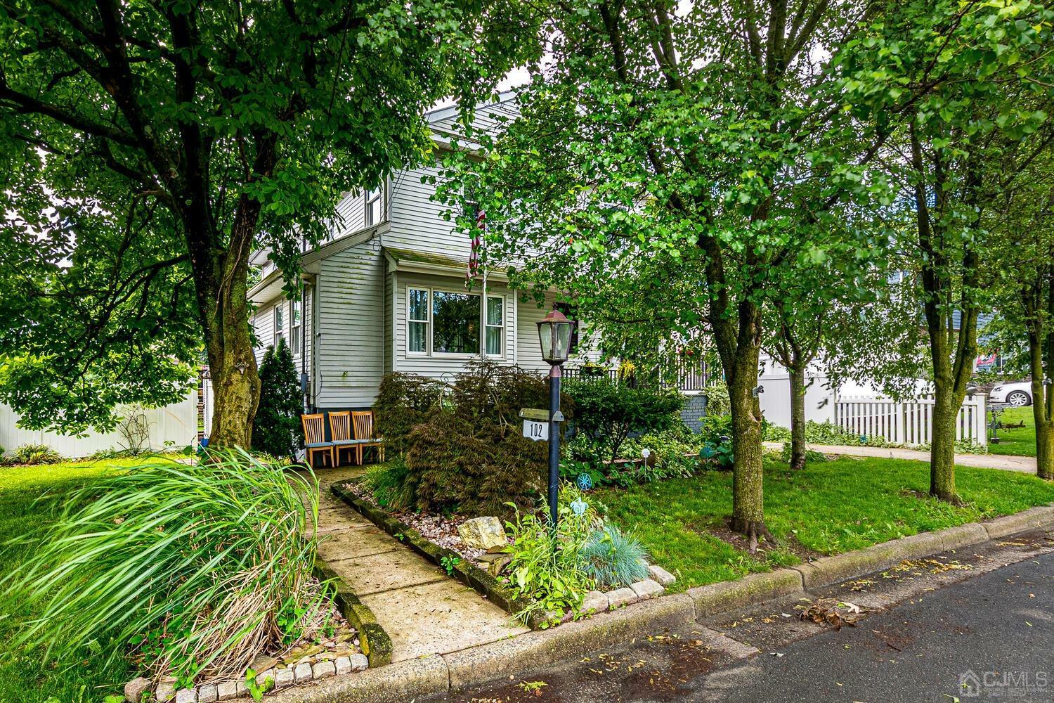 Property Photo:  102 Gracey Street  NJ 08817 