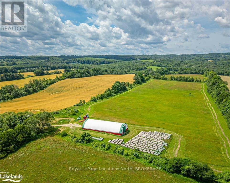Property Photo:  7958 21/22 Nottawasaga Sideroad  ON L0M 1H0 