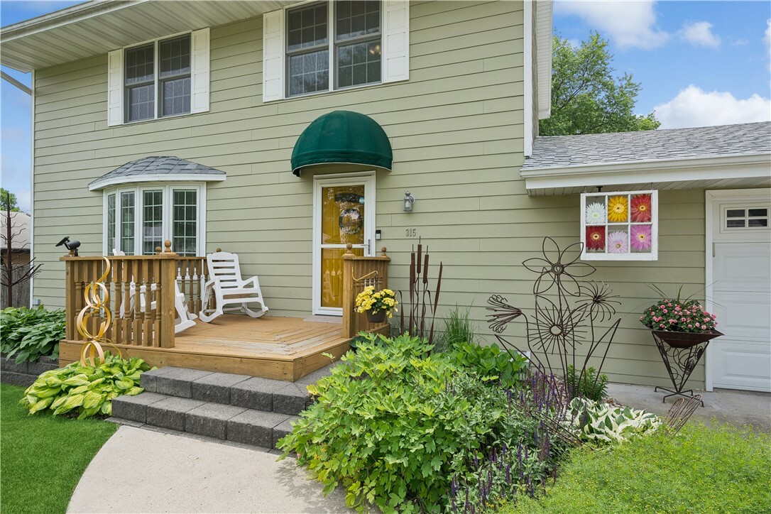 Property Photo:  315 Wilmers Avenue  IA 50315 