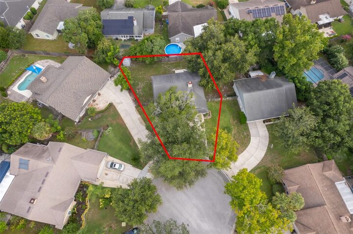 Property Photo: 1015 Ohanlon Court FL 32765