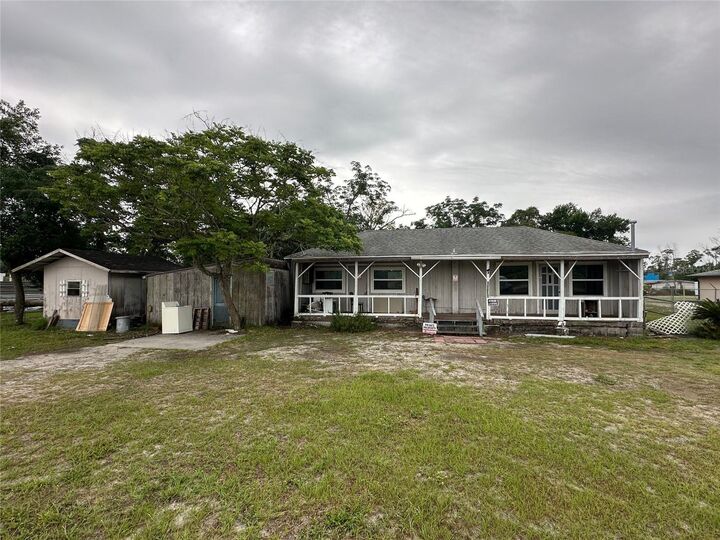 11136 Northern Avenue  Leesburg FL 34788 photo