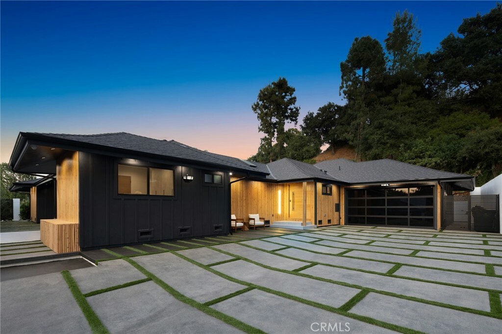 Property Photo:  3814 Royal Meadow Road  CA 91403 