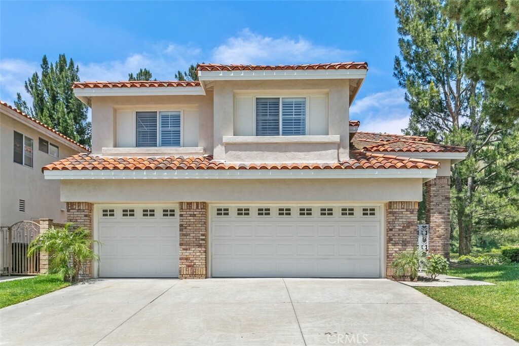 Property Photo:  892 S Briar Rose Lane  CA 92808 