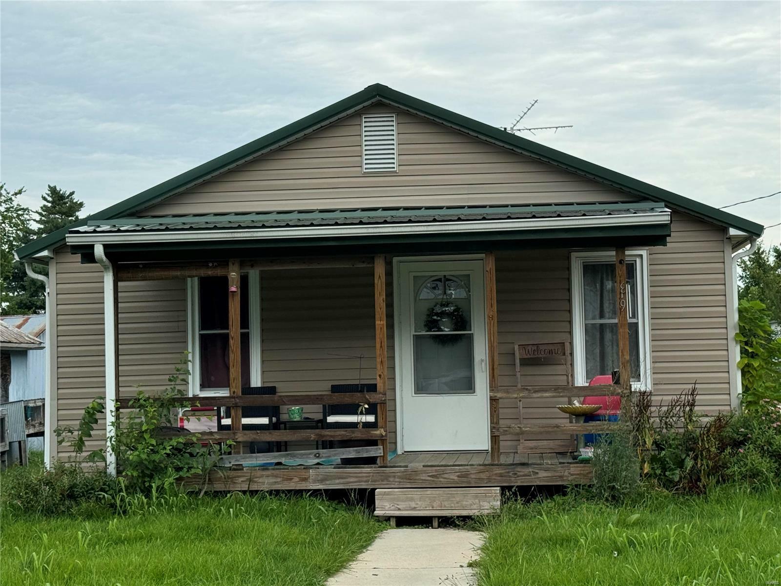 Property Photo:  330 W Fitzgerald Avenue  MO 63037 