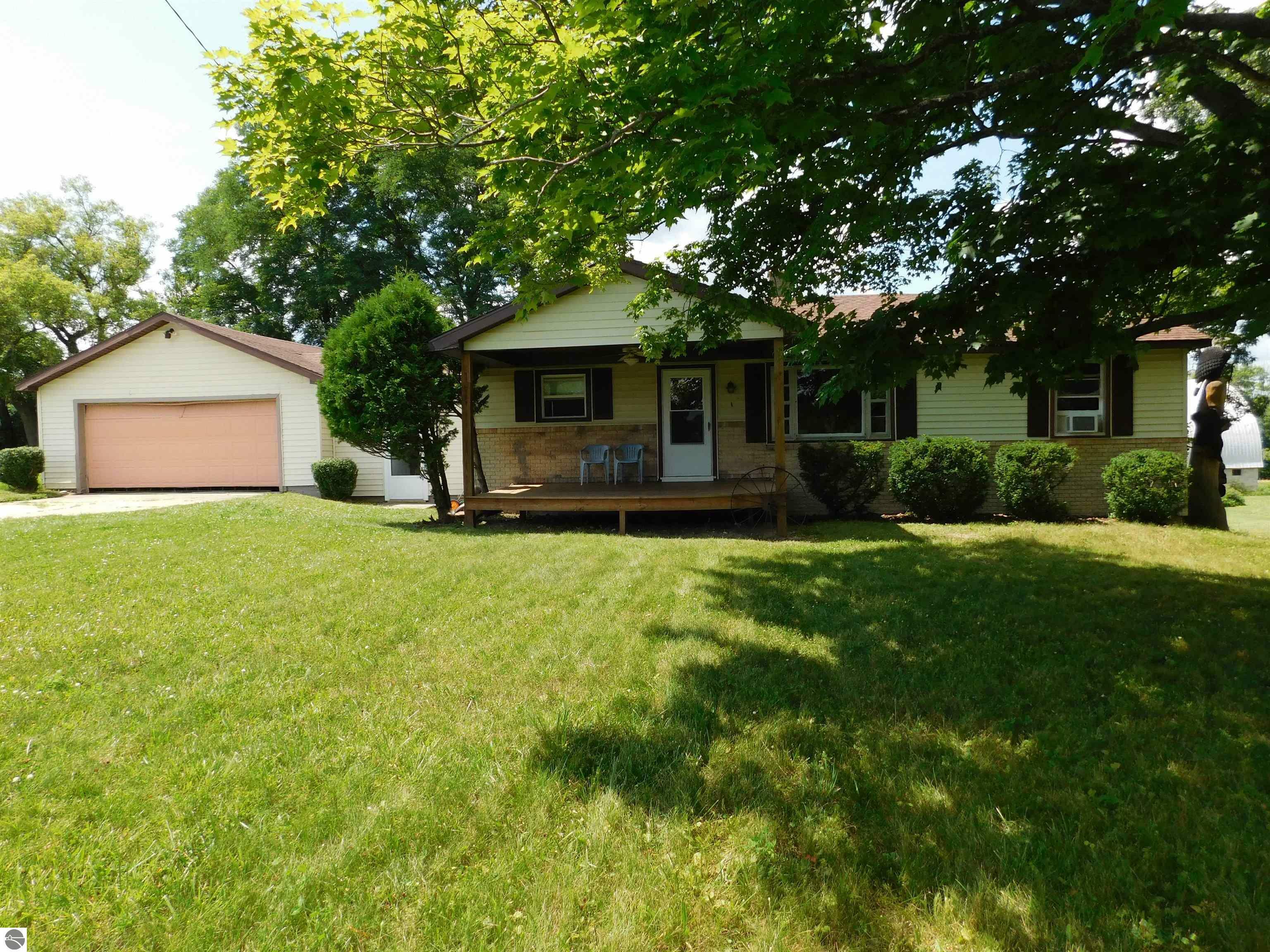 Property Photo:  3616 State  MI 48737 