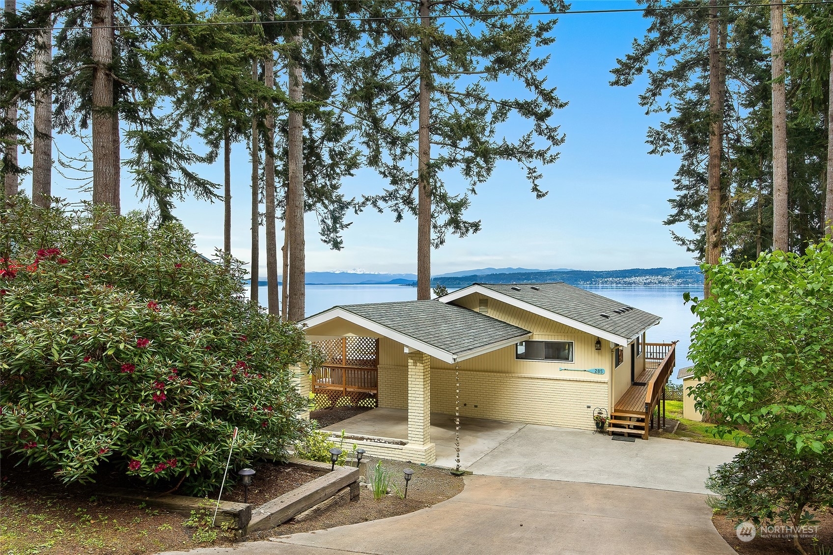 Property Photo:  285 Harrington Road  WA 98239 