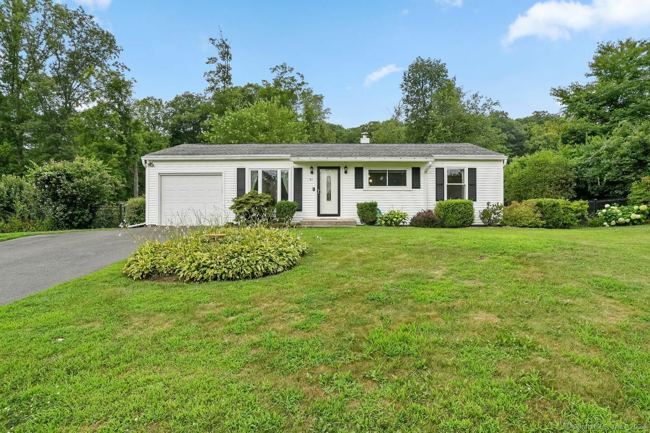 Property Photo:  51 Mist Hill Drive  CT 06804 