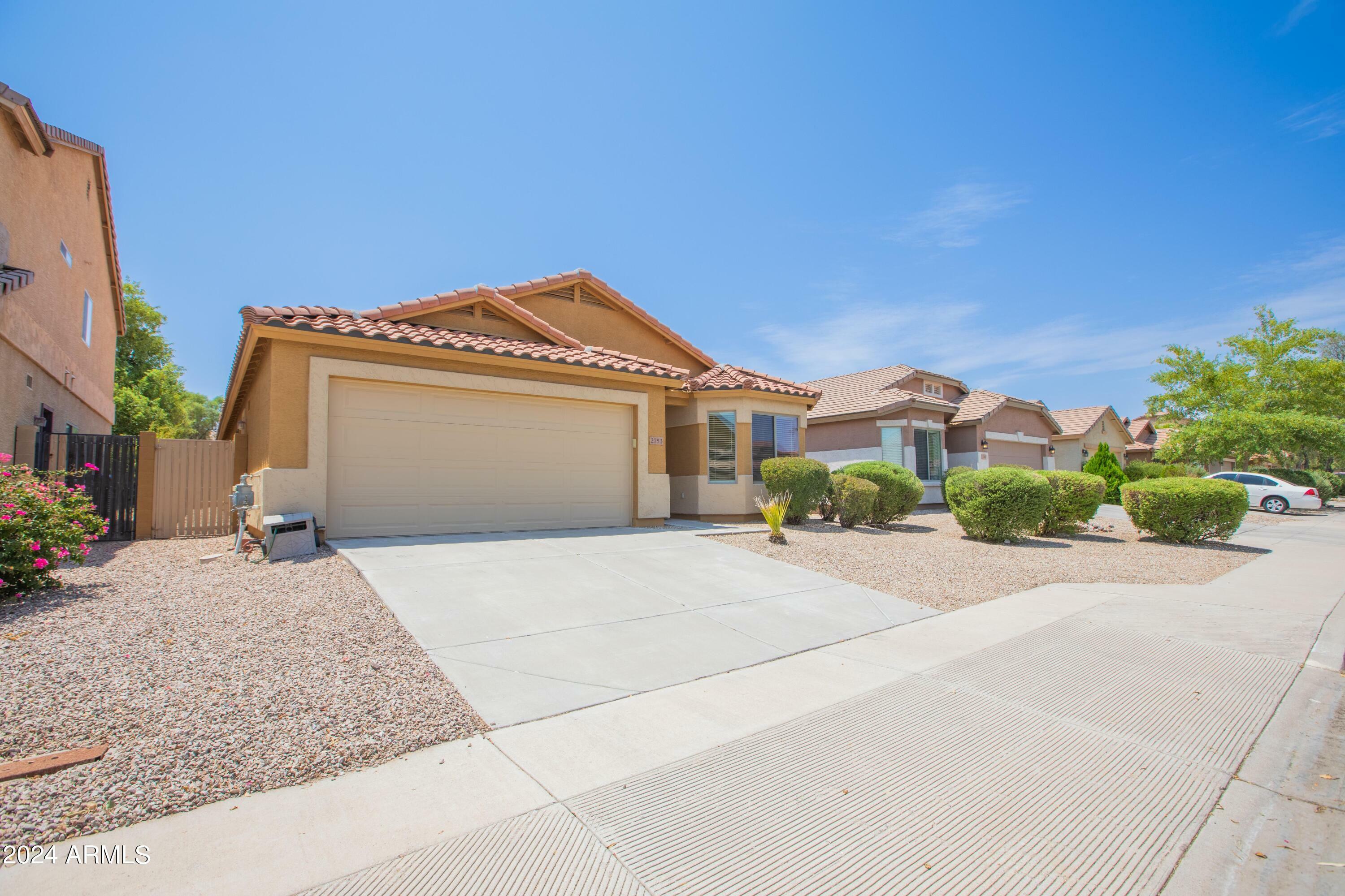 Property Photo:  2753 W Jasper Butte Drive  AZ 85144 