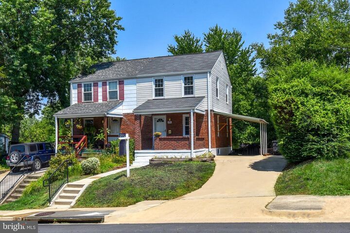 2814 Fort Drive  Alexandria VA 22303 photo