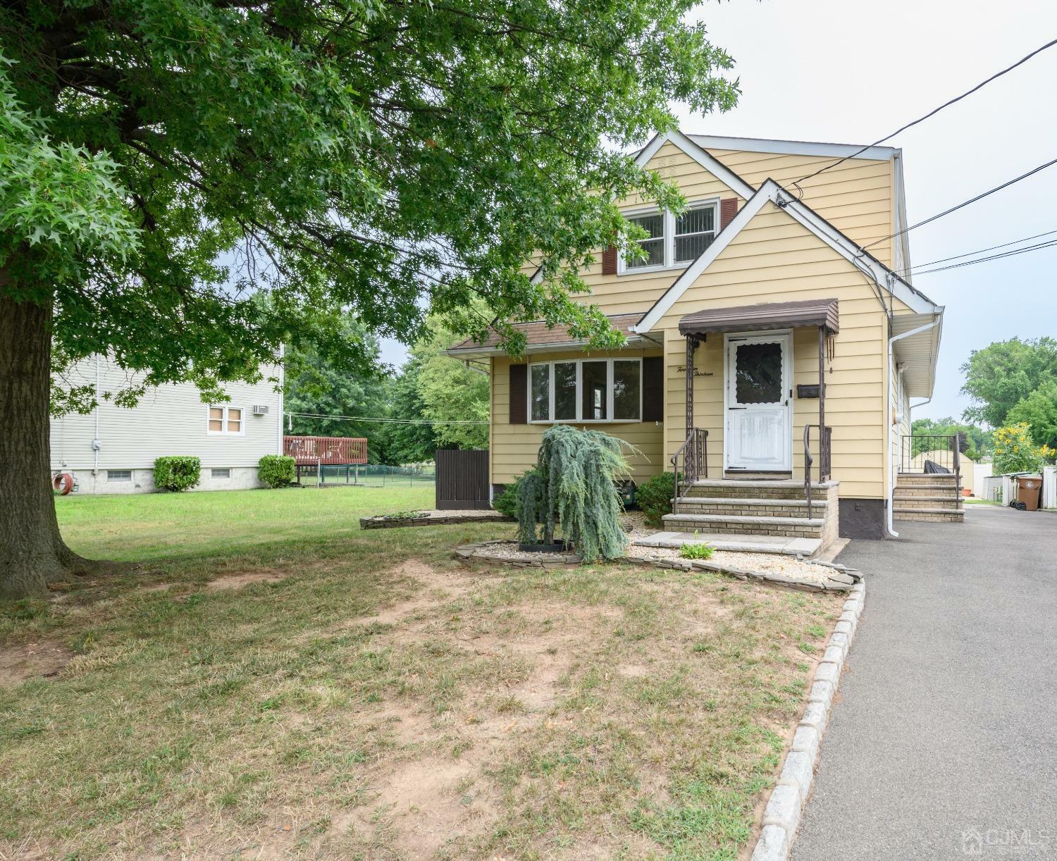 Property Photo:  1413 Emma Place  NJ 07036 