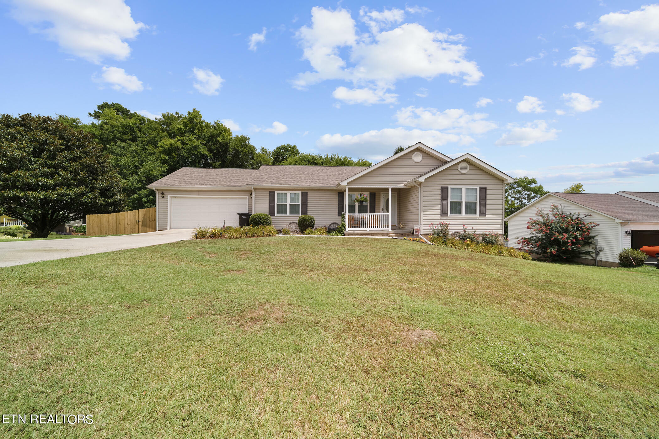 104 Wintergreen Drive  Madisonville TN 37354 photo