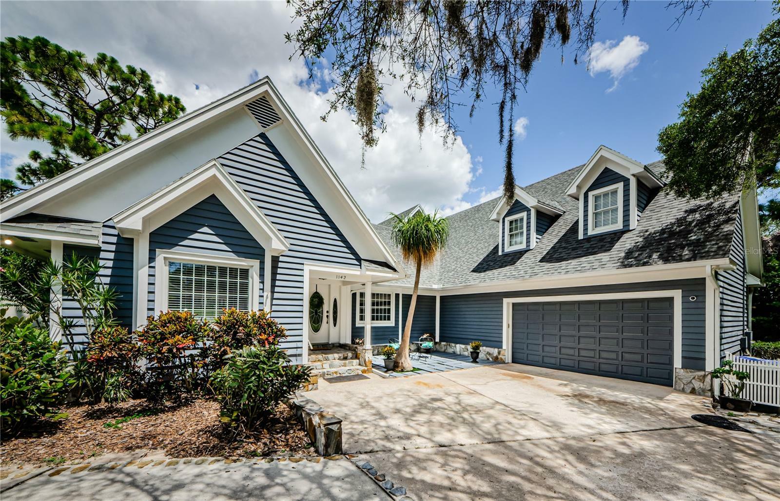 Property Photo:  1142 Weybridge Ln  FL 34698 