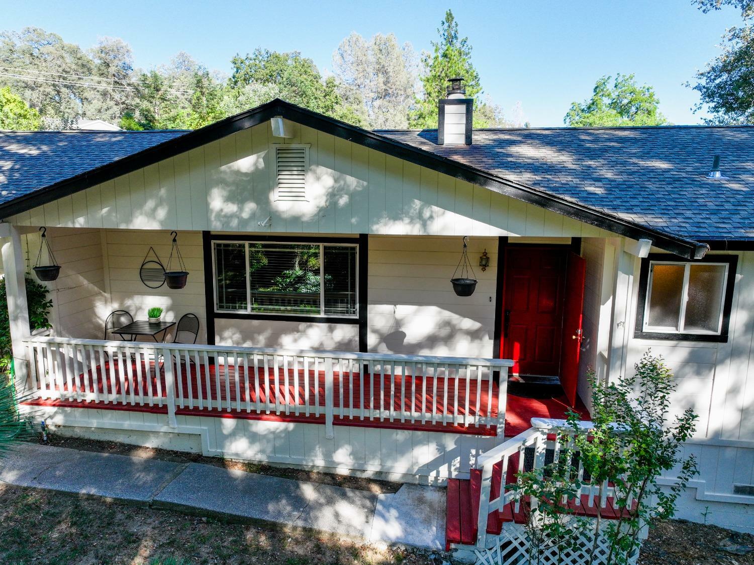 Property Photo:  698 Atkins Road  CA 95945 