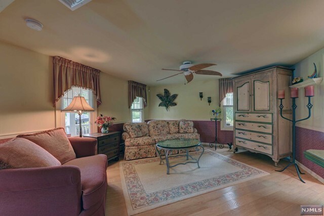 Property Photo:  54 Greenwood Avenue  NJ 07420 