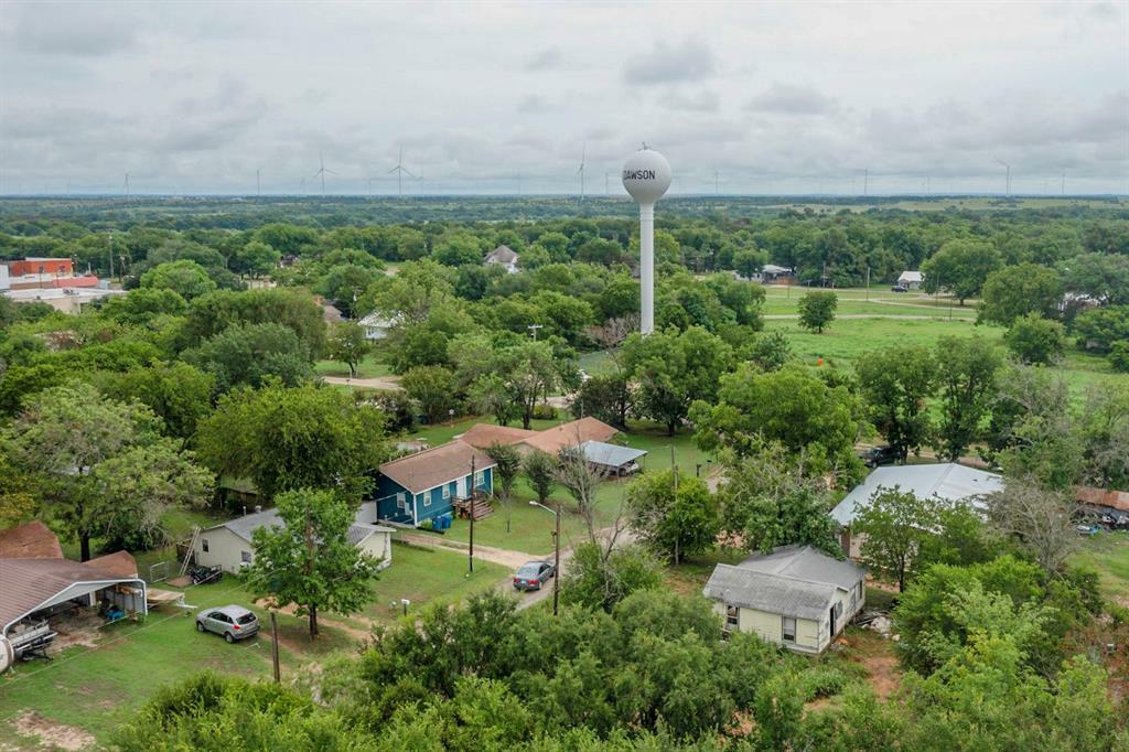 Property Photo:  203 N Harding Street  TX 76639 