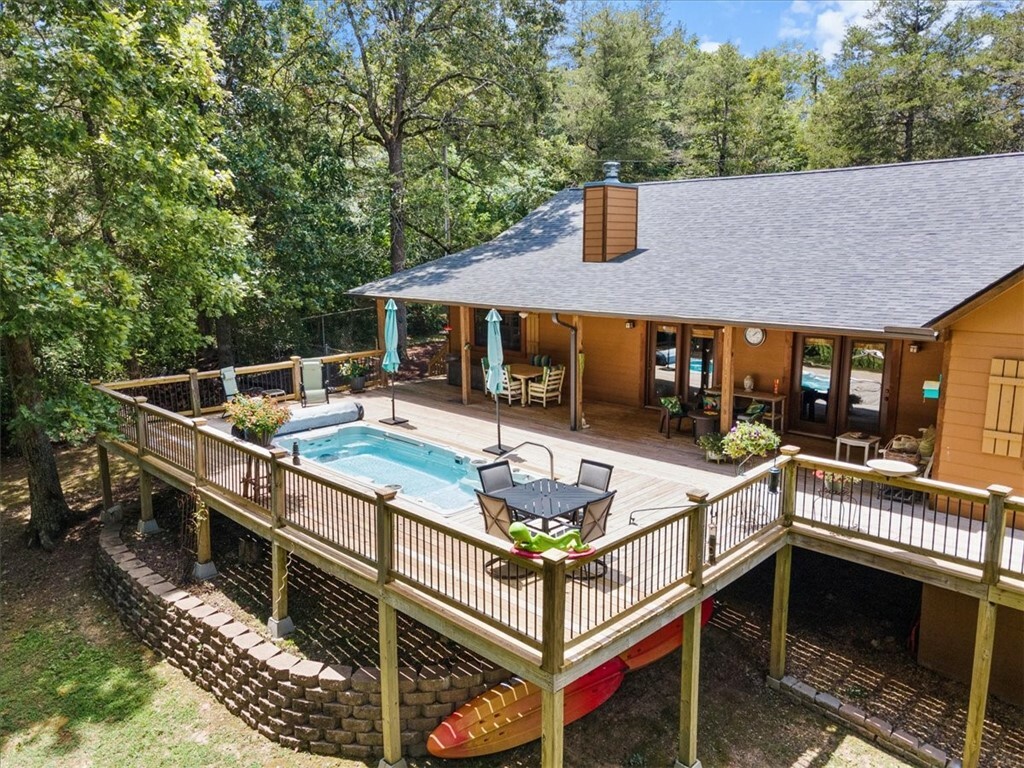 Property Photo:  823 County Road 212  AR 72631 