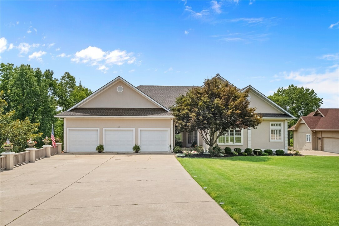 Property Photo:  3 Dunedin Place  AR 72715 