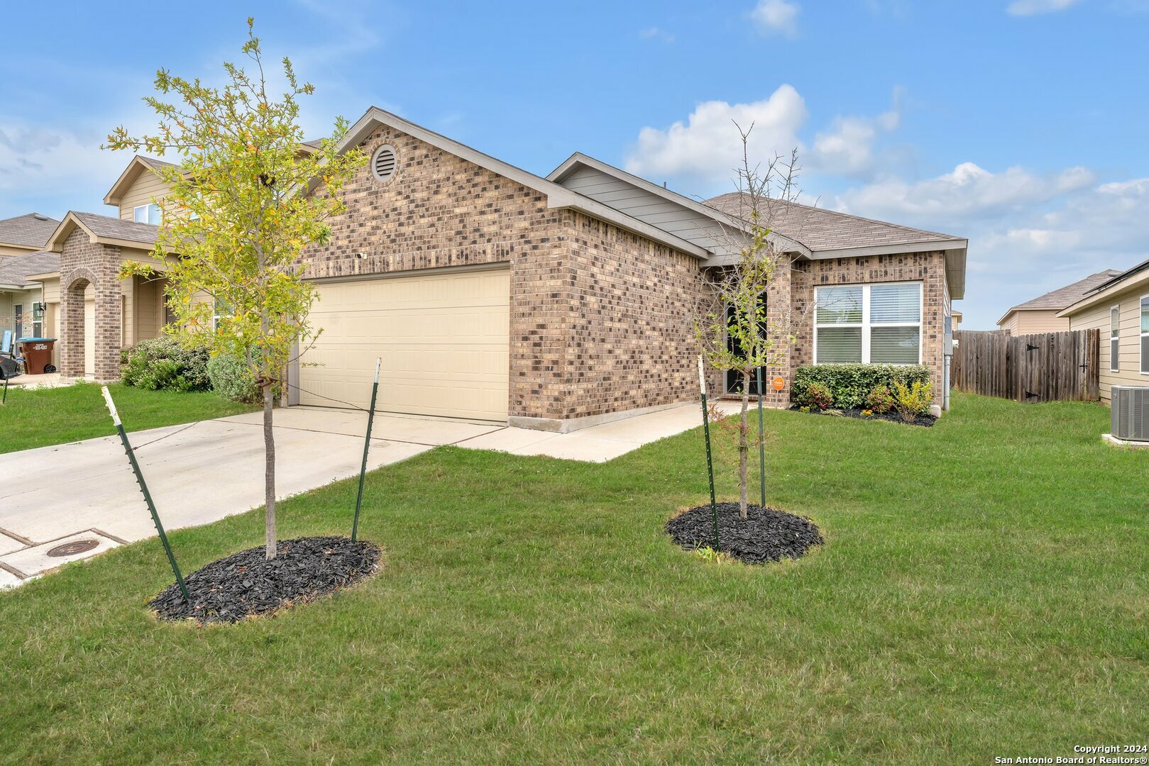 Property Photo:  7127 Mesa Clfs  TX 78109 