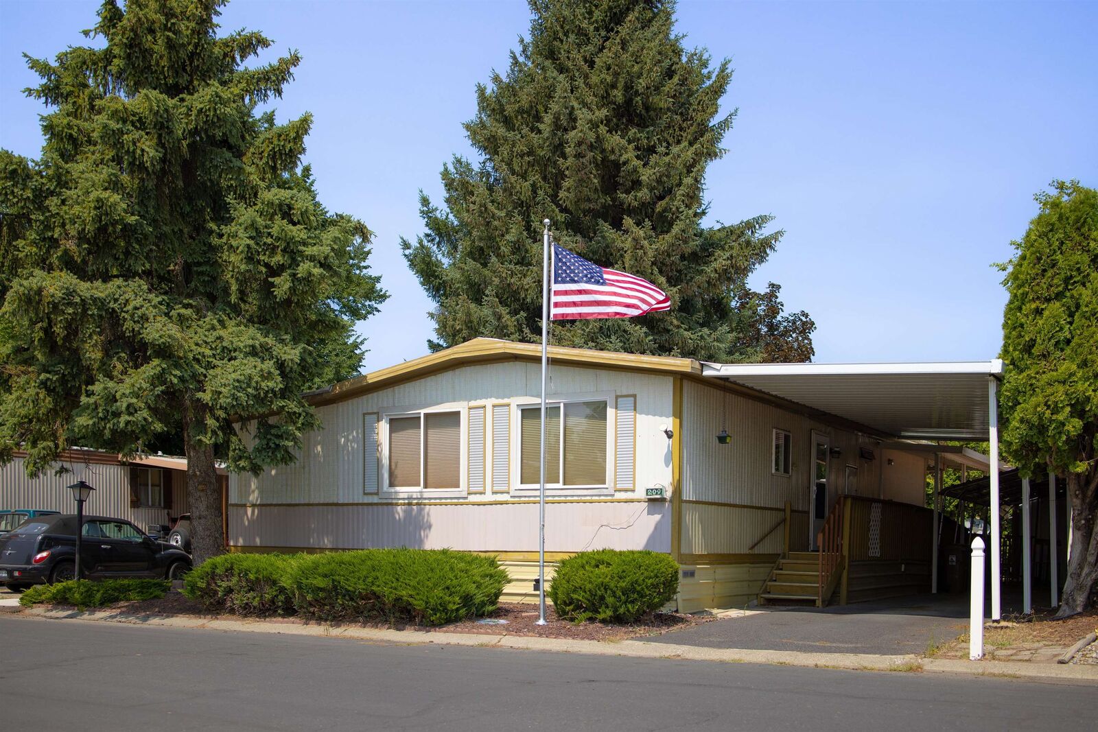 Property Photo:  1209 E Lyons Ave Contempo Mobile Home Park Space #209  WA 99208 