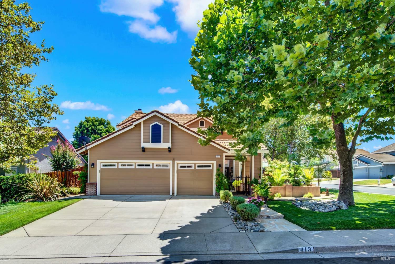 Property Photo:  413 Crownpointe Circle  CA 95687 