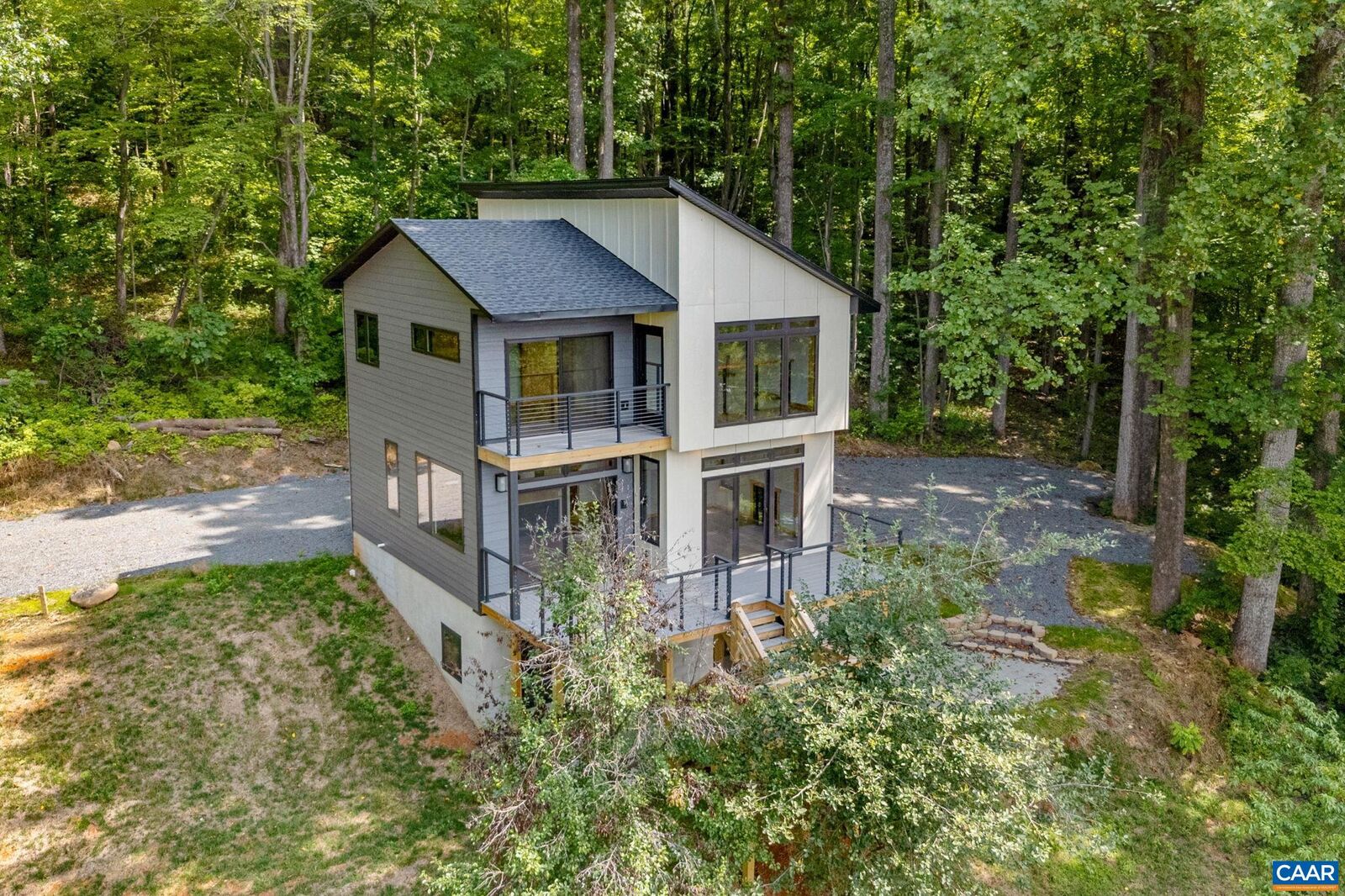 Property Photo: 181 Turkey Ridge Rd VA 22973