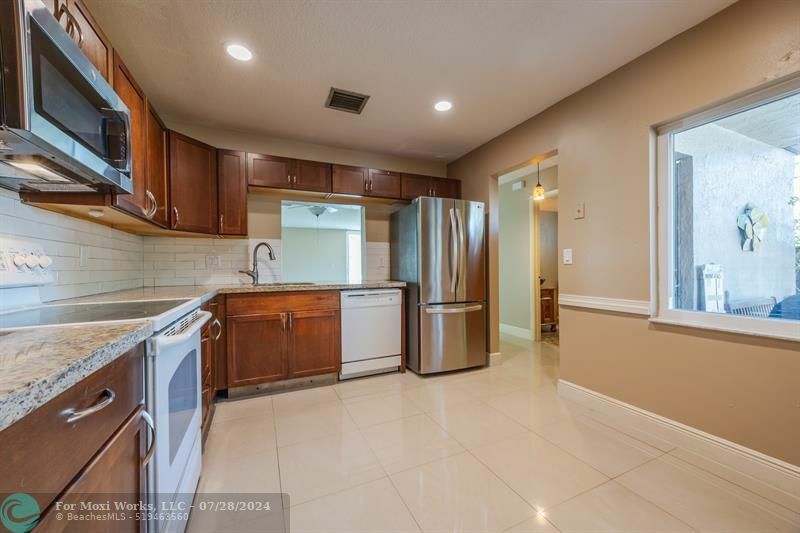 Property Photo:  1353 Sussex Dr  FL 33068 