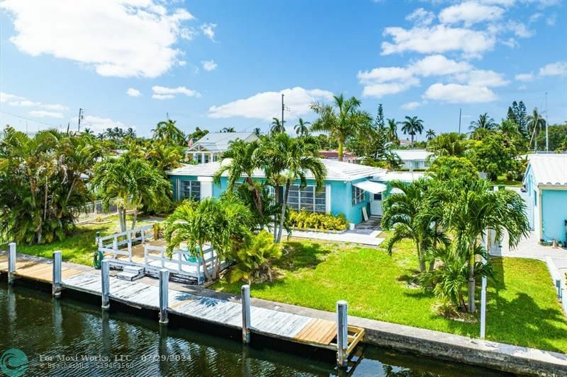 Property Photo:  1205 Avocado Isle  FL 33315 