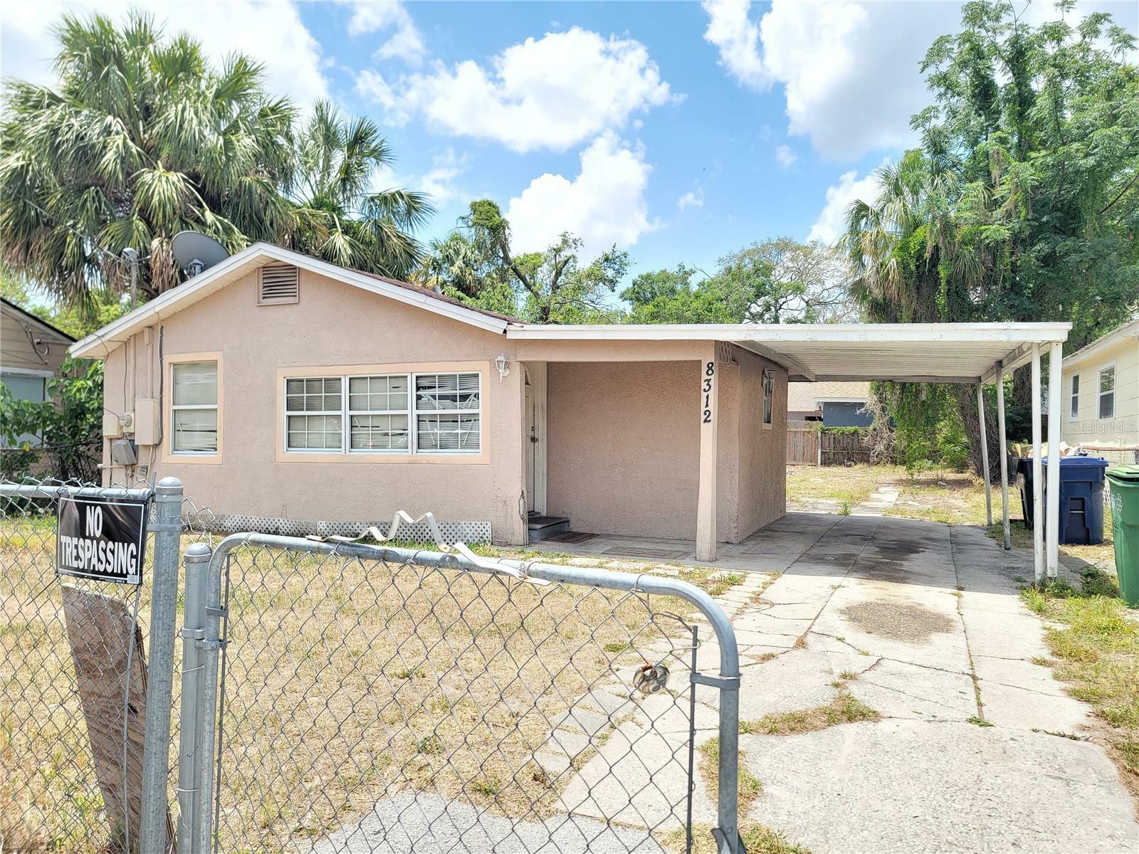 Property Photo: 8312 N Mulberry St FL 33604