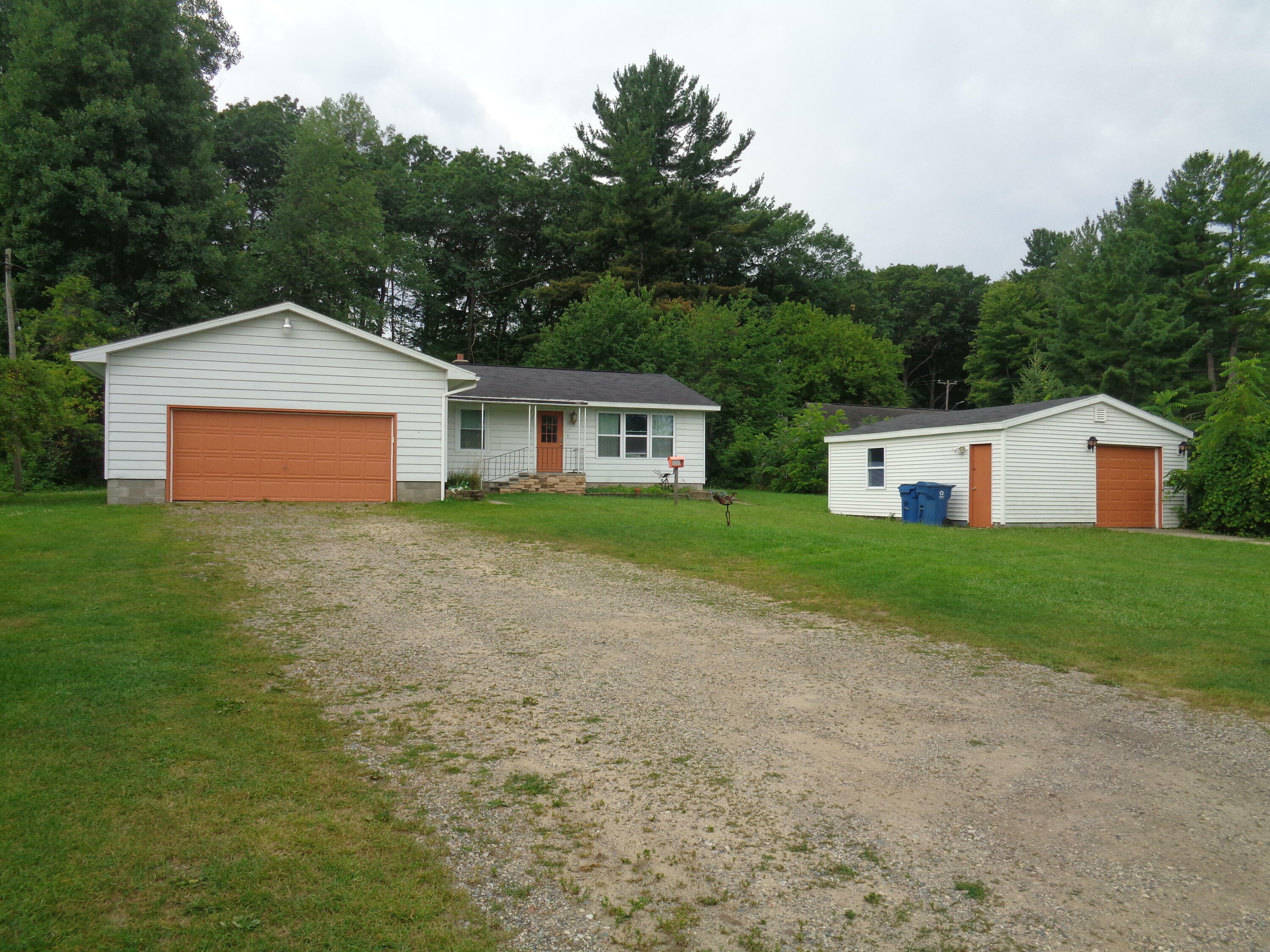 Property Photo:  5287 W Houghton Lake Drive  MI 48629 