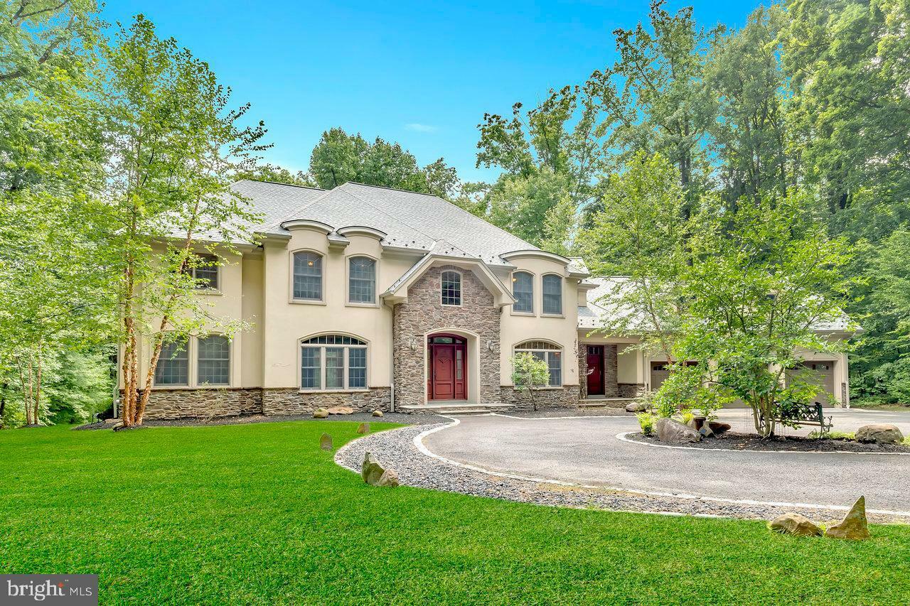 Property Photo:  107 Autumn Hill Road  NJ 08540 