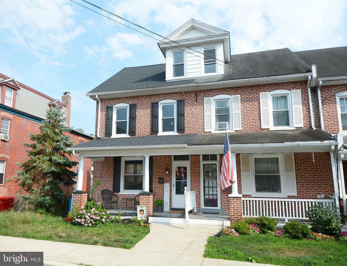 Property Photo:  66 Hillside Avenue  PA 18964 