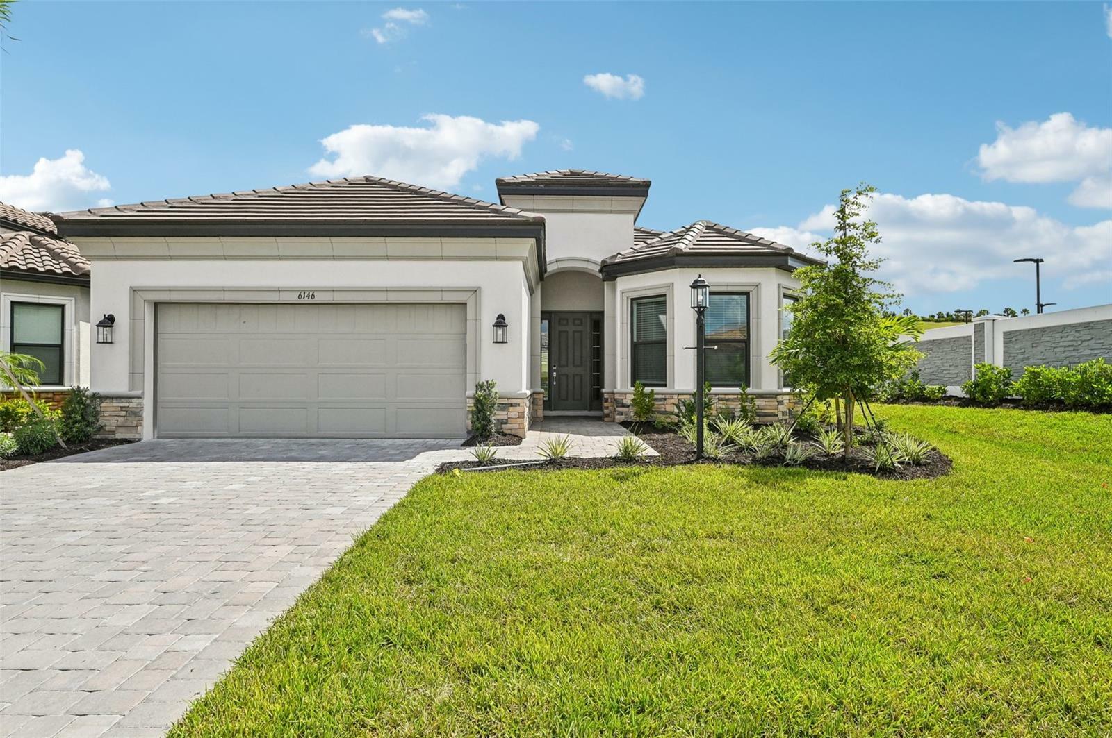 Property Photo:  6146 Grandview Hill Court  FL 34203 