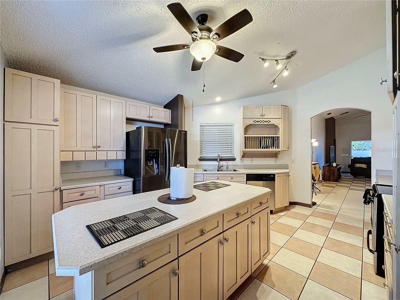 Property Photo:  1401 Ashbourne Way  FL 32725 