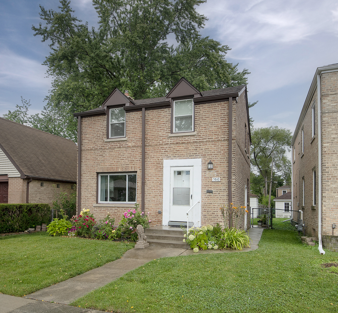 Property Photo:  3842 Hull Street  IL 60076 