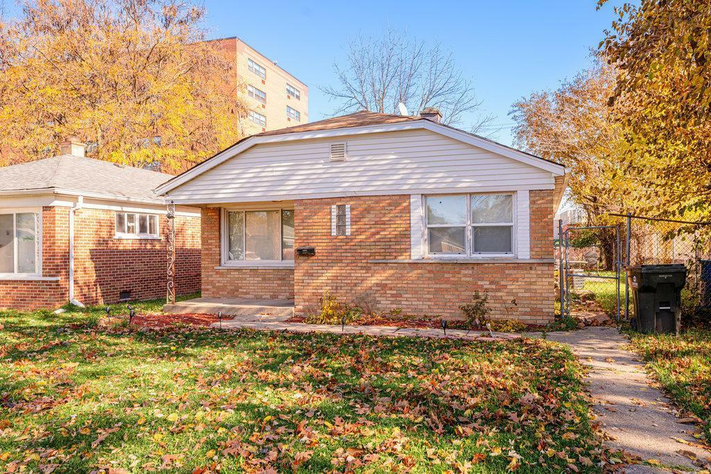 Property Photo:  14637 Edbrooke Avenue  IL 60419 