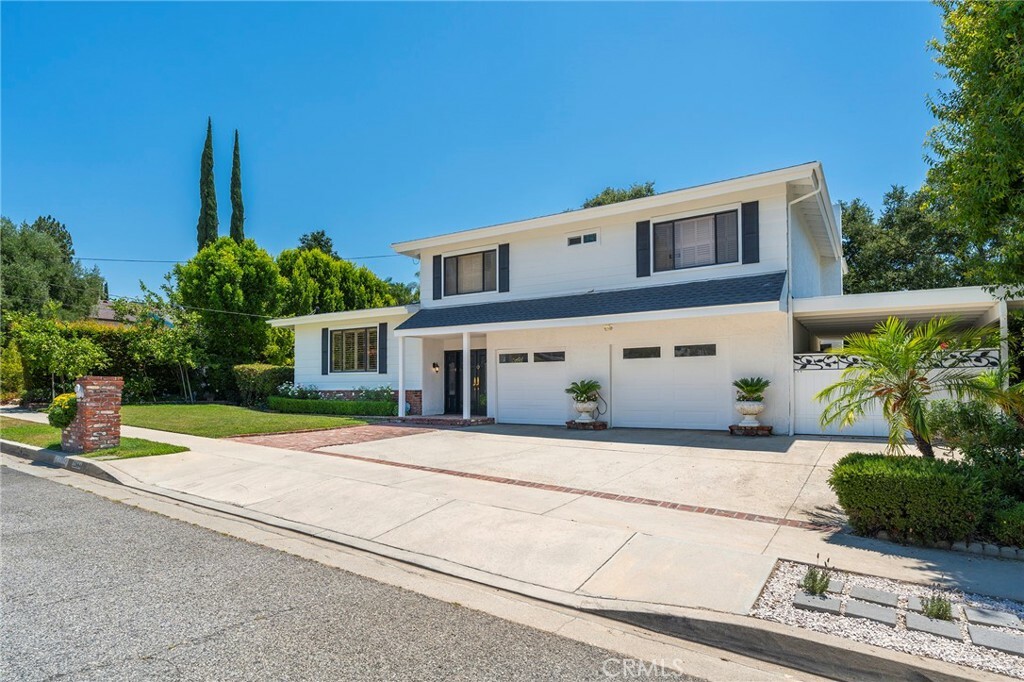 Property Photo:  22664 Jameson Drive  CA 91302 